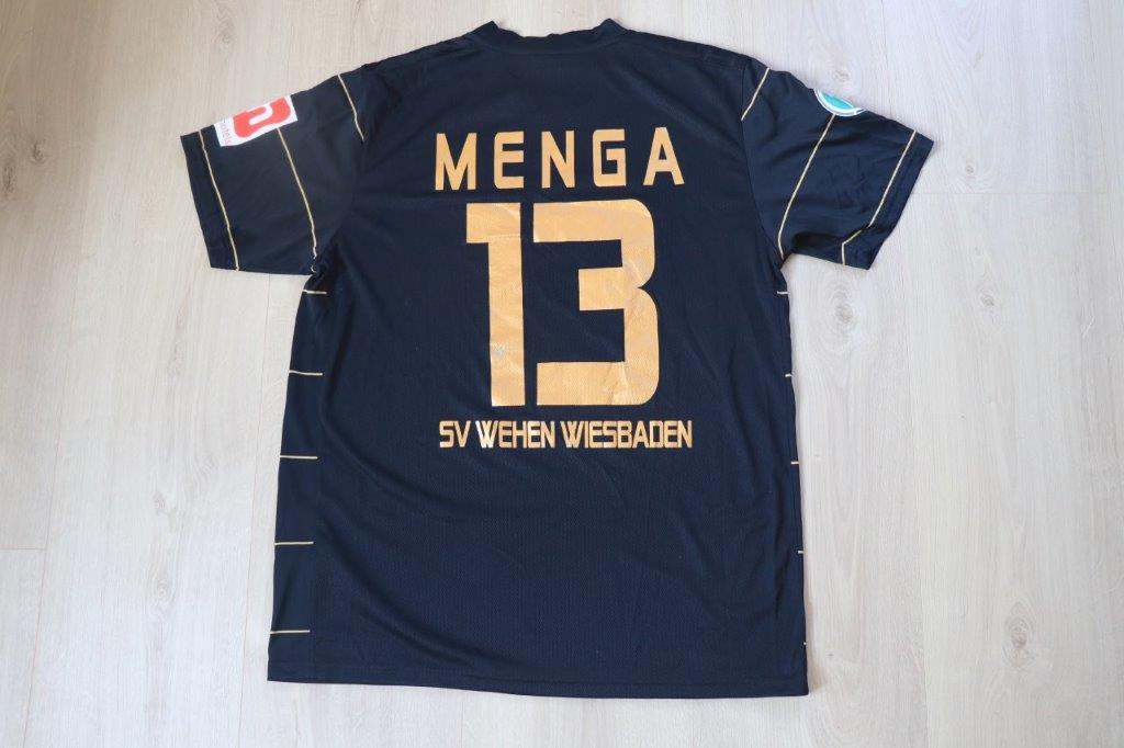 SV Wehen Wiesbaden Auswärtstrikot 2010/11 • Nr. 13 Addy-Waku Menga • Matchworn