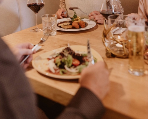 Restaurant Besuch Attersee Region Genuss Urlaub Salzkammergut