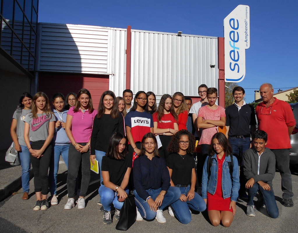 Lors de notre visite à la SEFEE, entreprise de haute technologie. Expérience enrichissante !