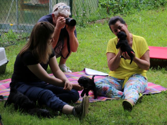 Alina, Jürgen und Manuela mit zwei J-chen