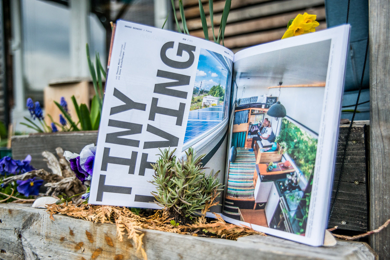 Schwerpunkt Tiny Living im Architektur-Magazin MODULØR
