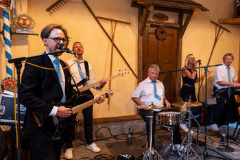 Hochzeitsparty in Dingolfing