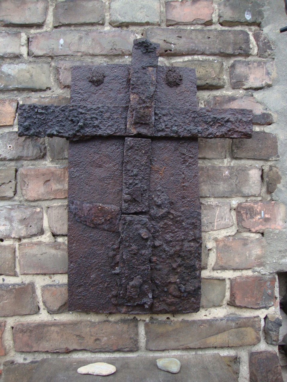 im zeichen des kreuzes I; metall