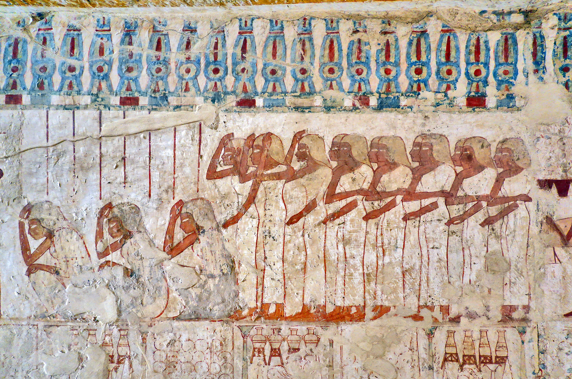 Pleureuses dans la tombe de Userhat, (TT56) XVIIIe dynastie. © P. Kersalé 2022-2024.