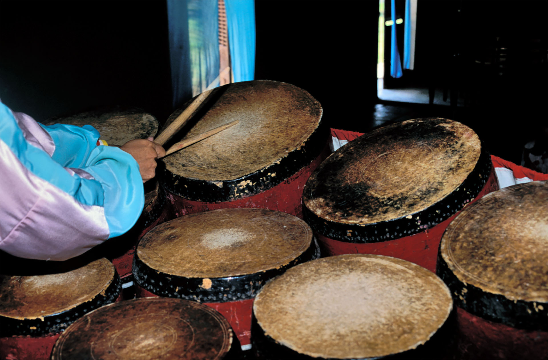Tambours du roi Quang Trung. © 1998-2024.