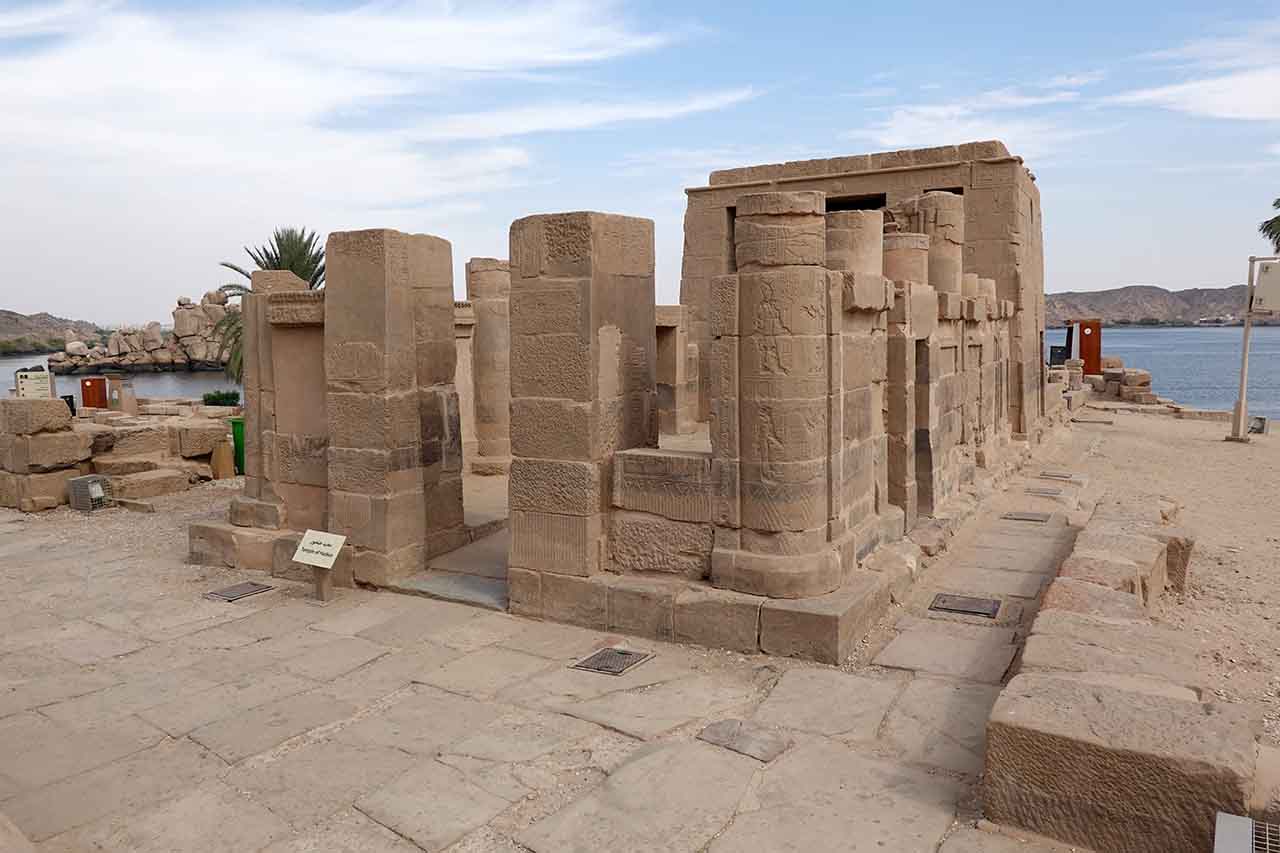 Le temple d'Hathor. © P. Kersalé 2022-2025.