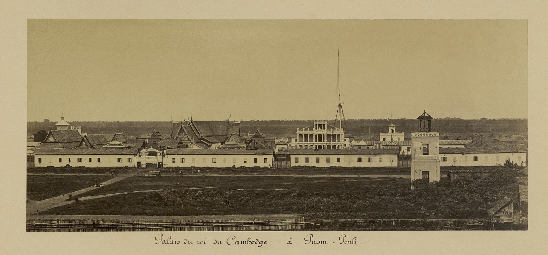 Le palais royal de Phnom Penh vers 1870