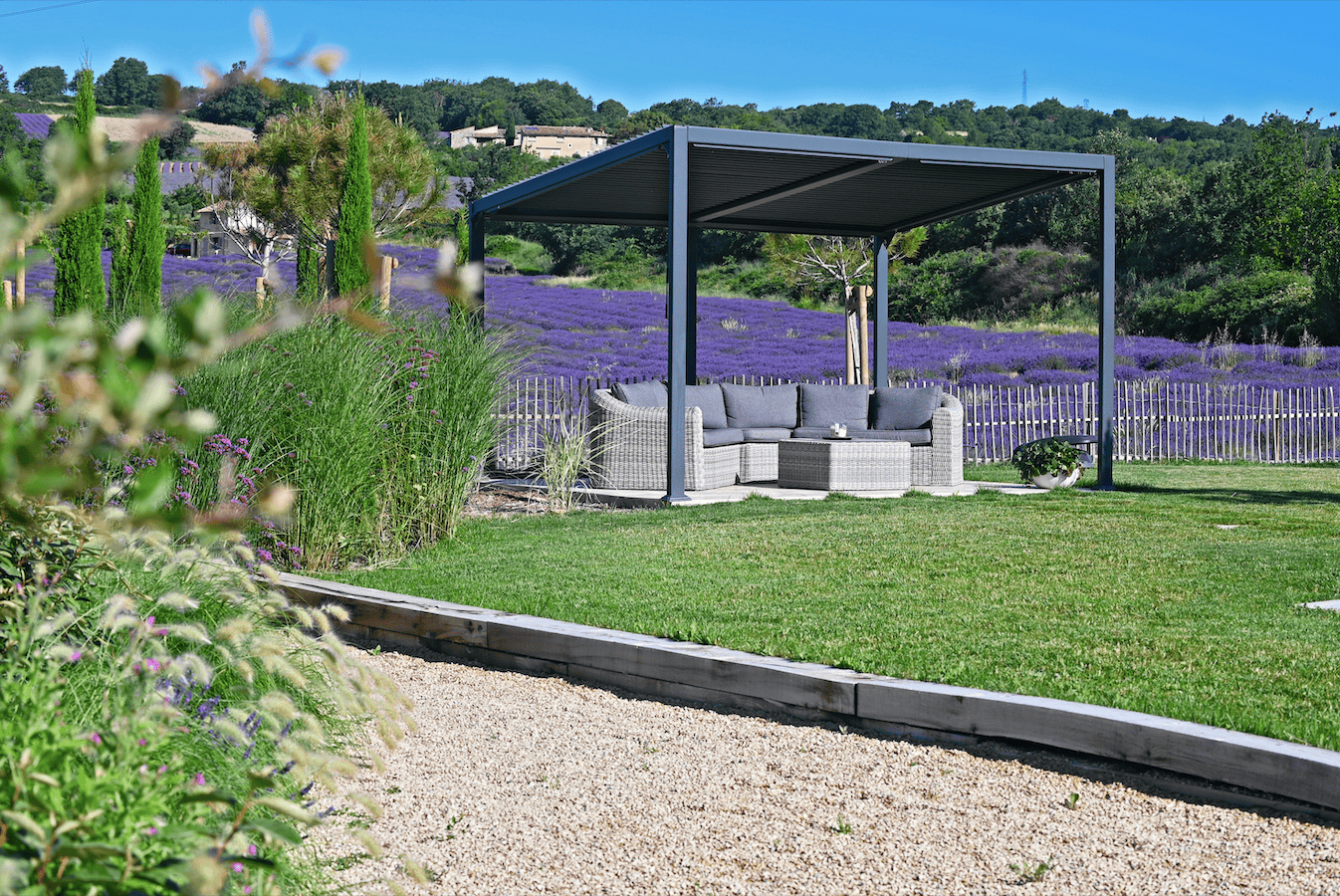 Pergola aménagement jardin Luberon