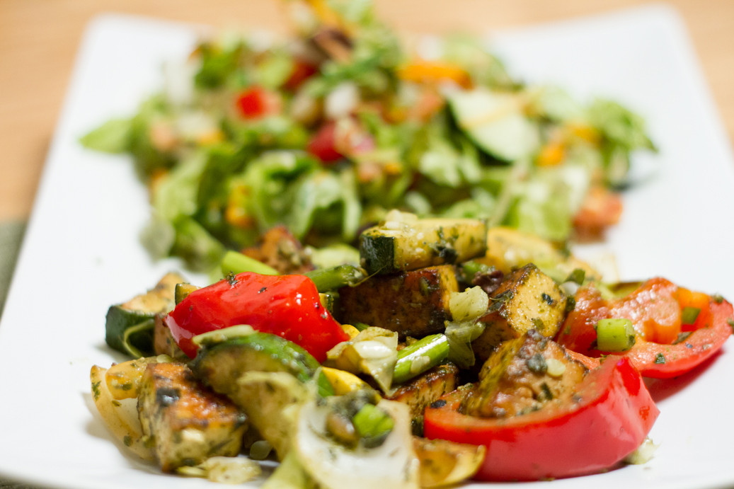 Grilled Veggies and Italian Marinated Tofu with Pesto and Bruschetta