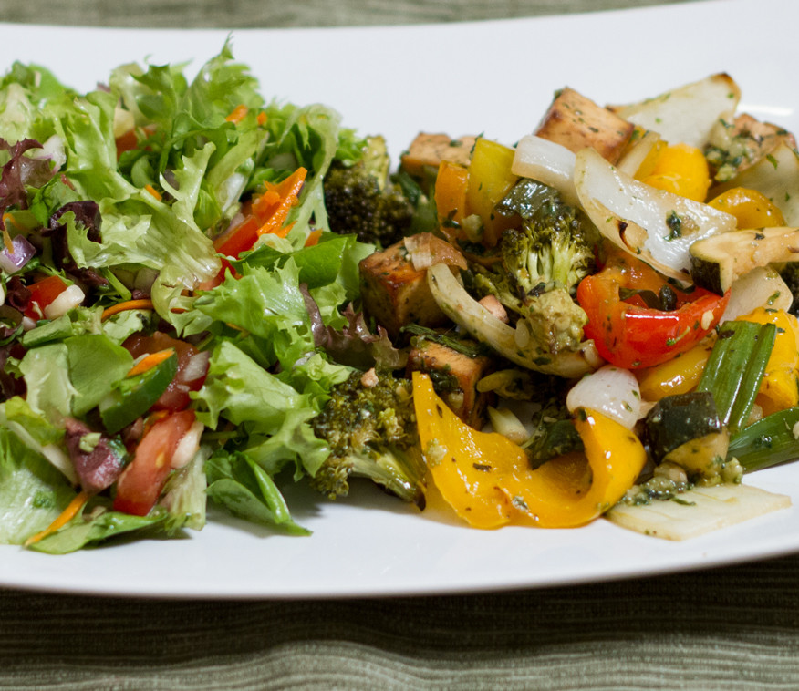 Italian Marinated Tofu and Roasted Veggies with Pesto VEGANesp