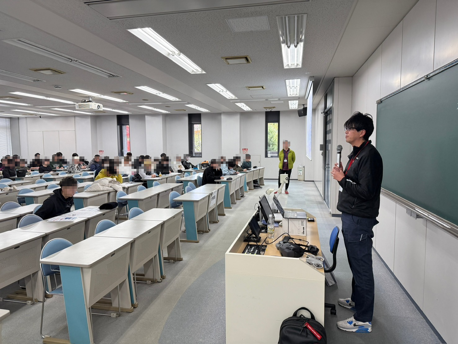 弊社代表の川端 真也が四天王寺大学の講師として登壇いたしました。
