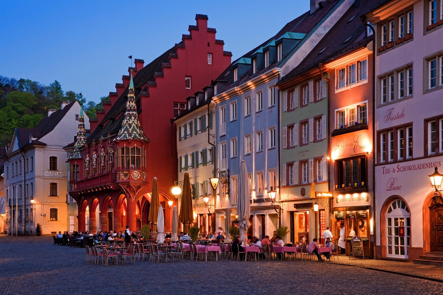 Das Freiburger Rathaus inmitten des Dreiländerecks