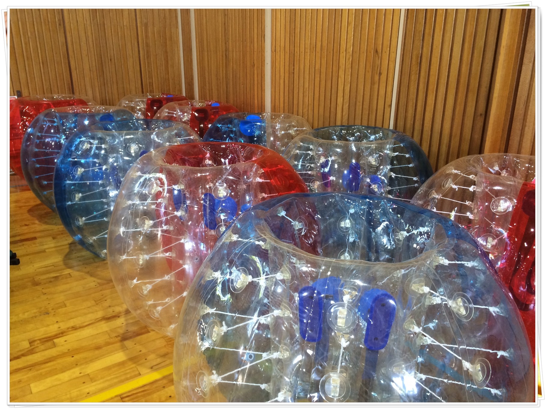 大手アミューズメント施設との比較 バブルサッカースタイル