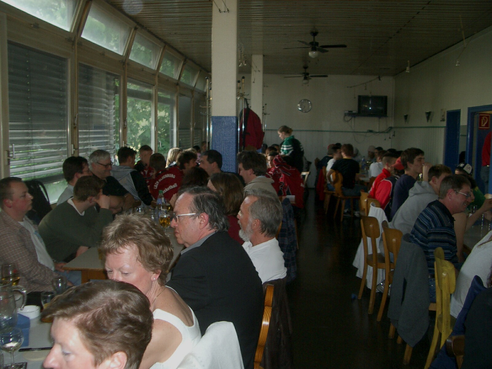 2004: Beisammensein nach dem Turnier im Casino Schöneberg