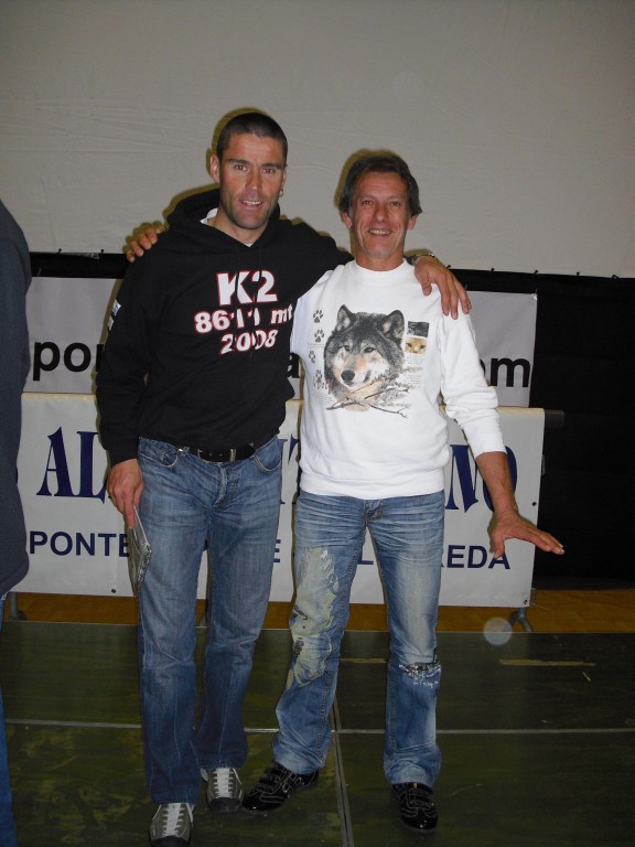 07-11-2009 Io con Marco Cofortola superstite del K2 nel 2008
