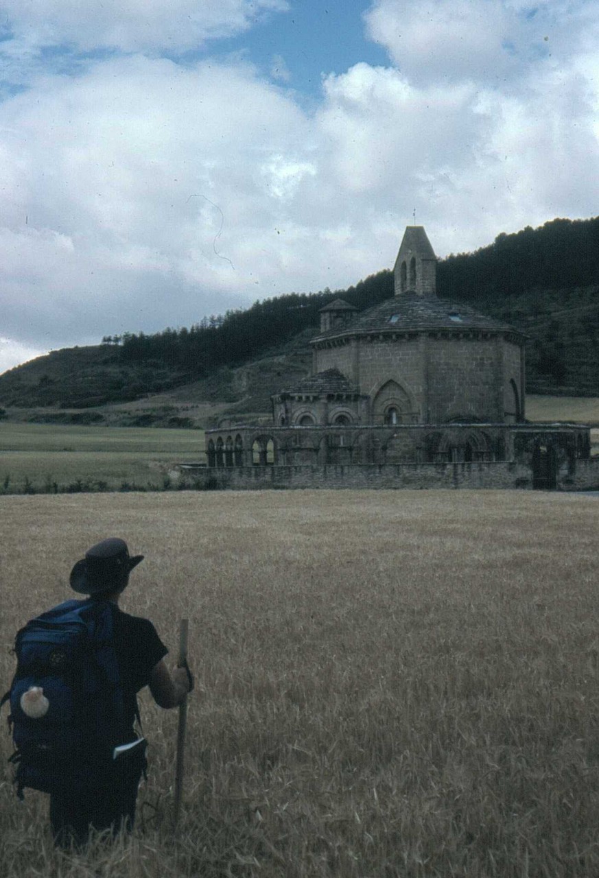    Chapelle romane d'Eunate construite au XIIe siècle. 