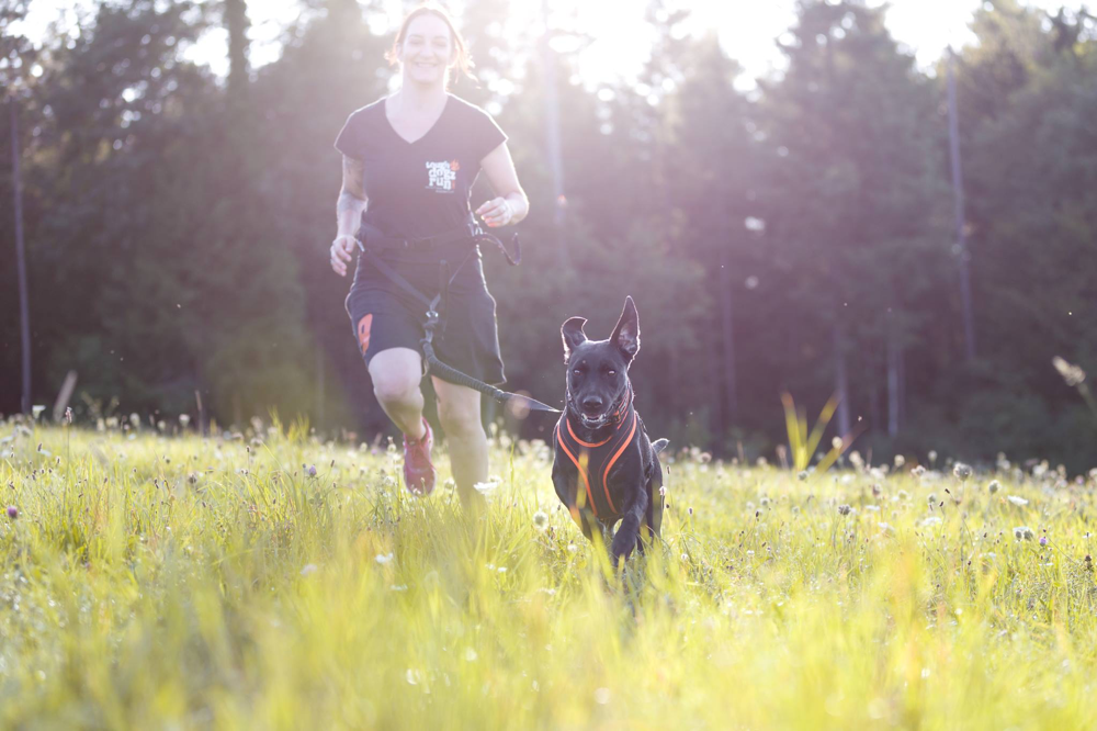 Ziska und Ida auf Zug (Photo by photo-passion.net)