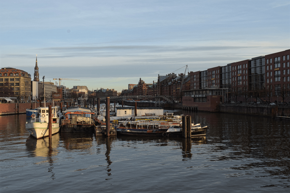 Boote im Binnenhafen