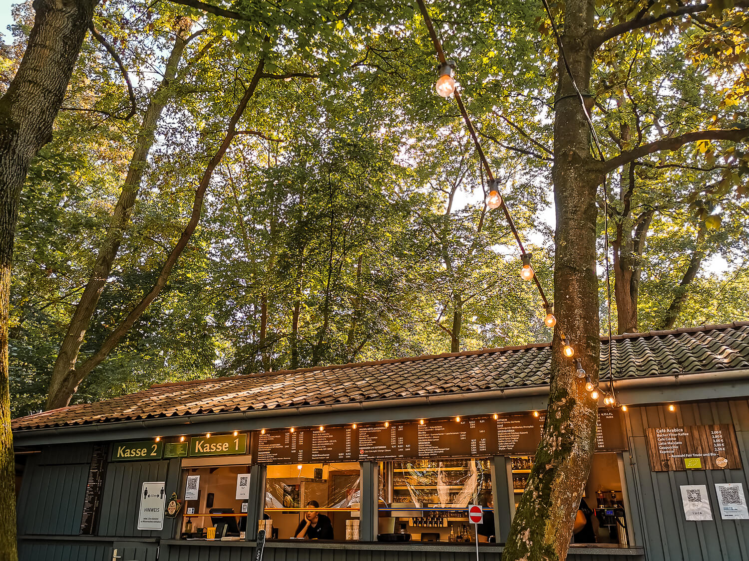 Radtour-Pause im Biergarten "Lister Turm"