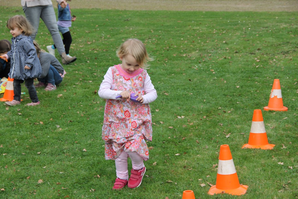 Eier-Slalom-Lauf