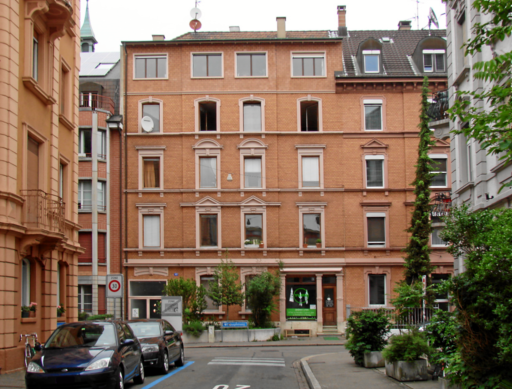 Mehrfamilienhaus in Basel. Sanierung durch das MAEX-Team