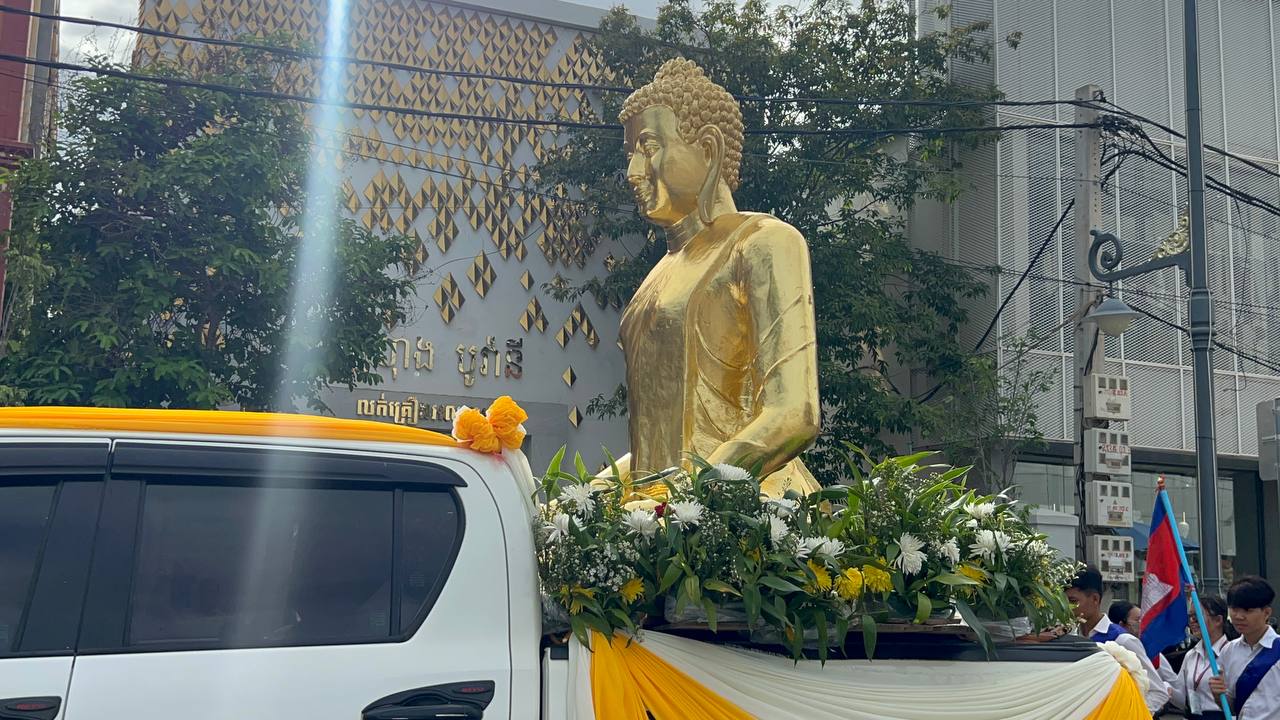 カンボジア仏日・祝日/アンコールワットの第三回廊は禁止・2024年