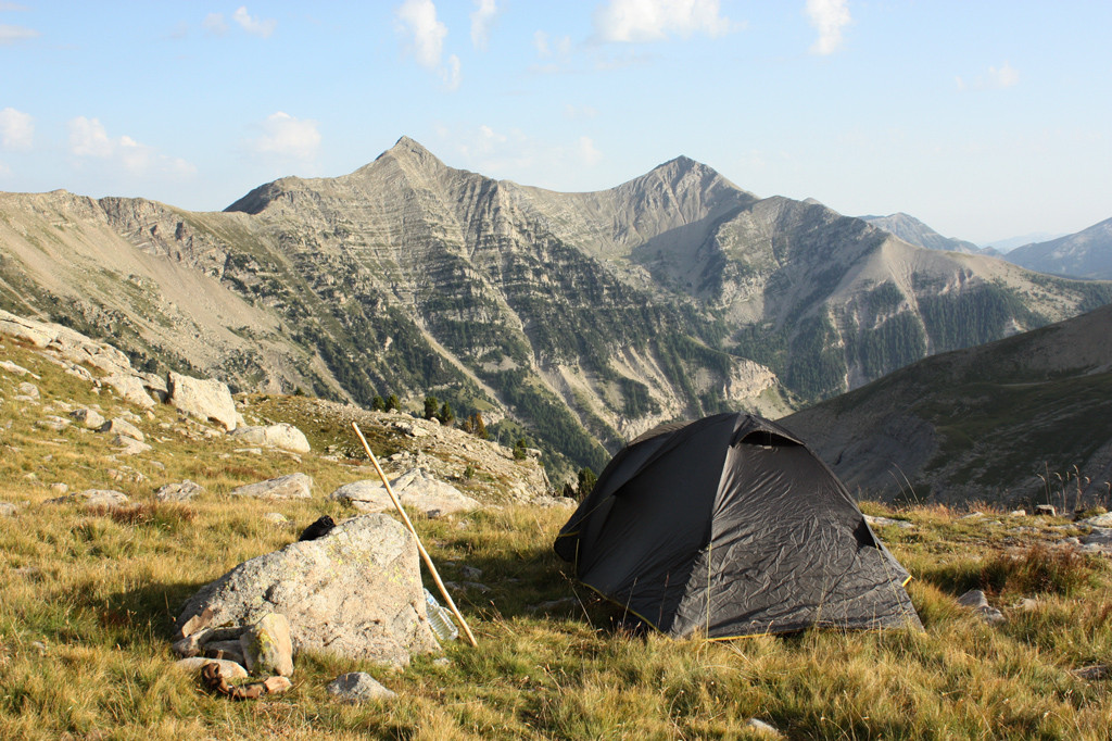 Bivouac aux sources de la Bléone, 2400 m, soir du 23 août