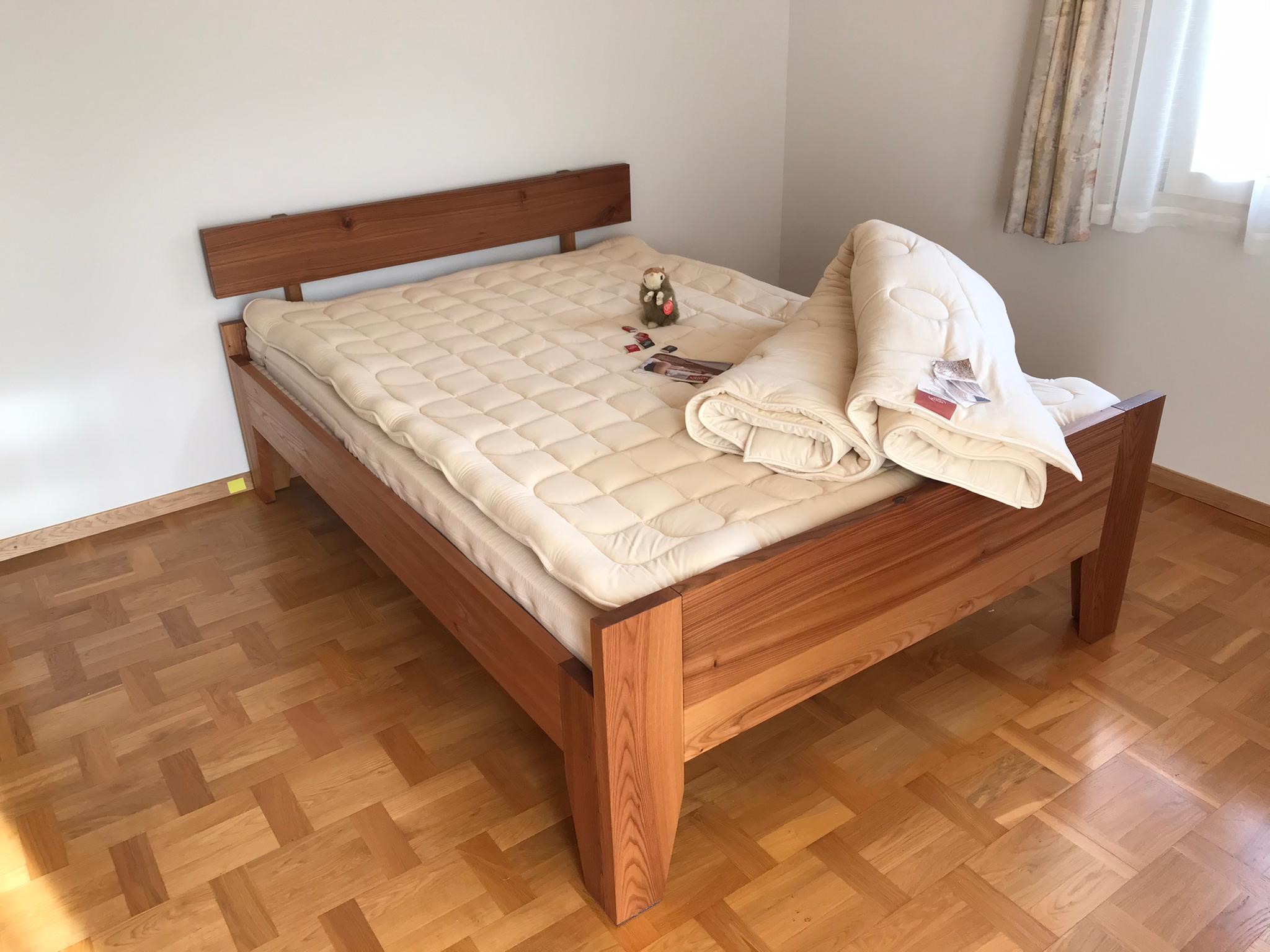 Ulmen Bettgestell natur geölt