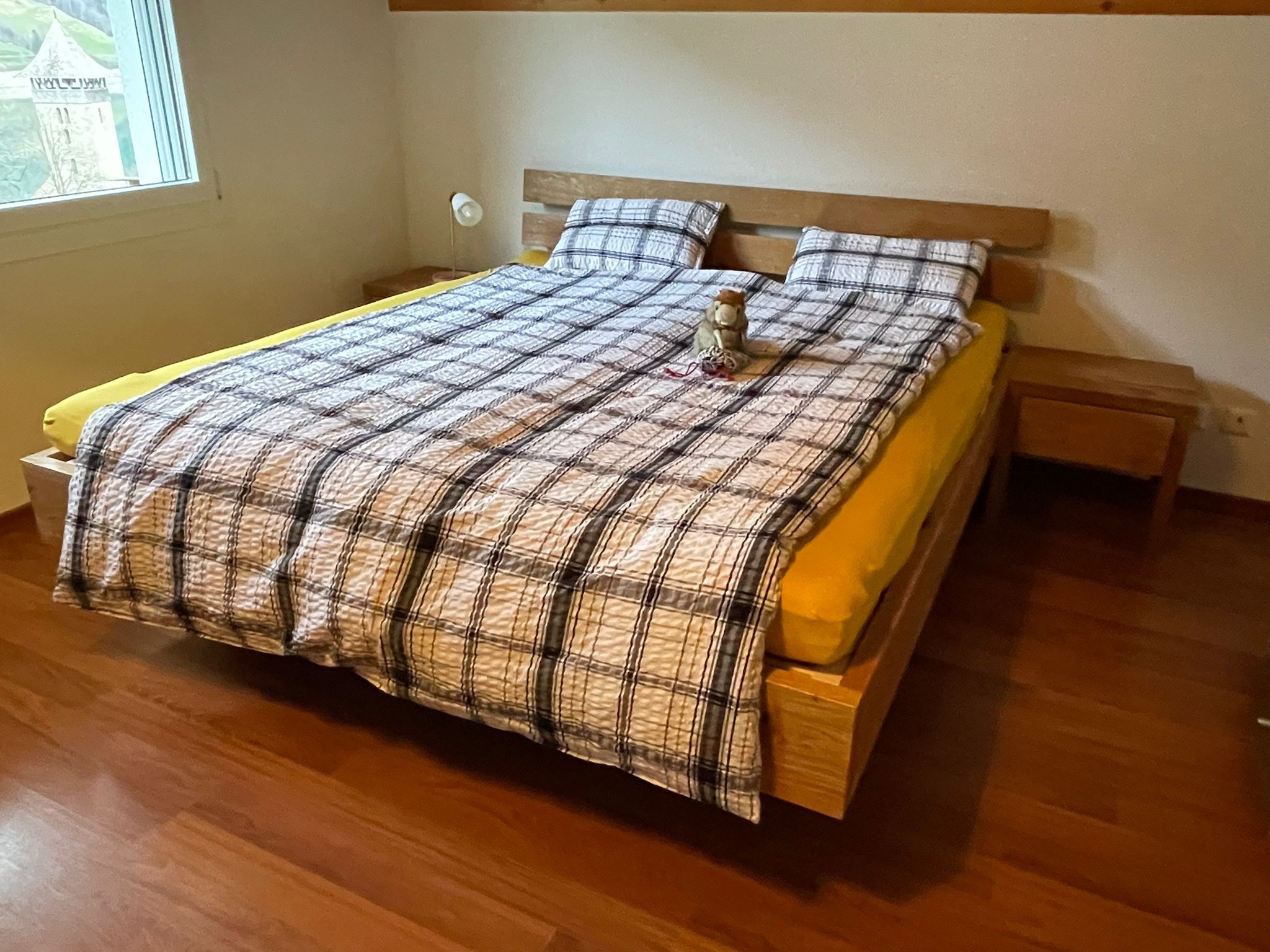 Eichenbett, natur geölt mit Seersucker Bettwaren, Divina