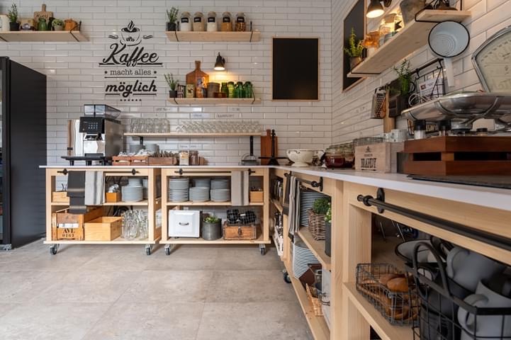 Kaffee Küche, rollend