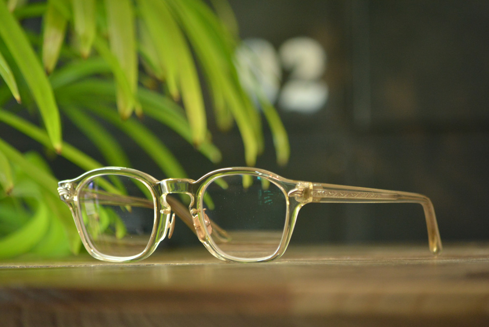 フレーム：GROOVER DOLLⅢ　 レンズ：Ito Lens PHOTO BROWN 1.56