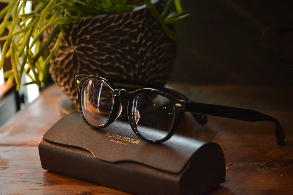 フレーム：OLIVER PEOPLES OV5036A　 レンズ：HOYA 1,60薄型球面レンズ