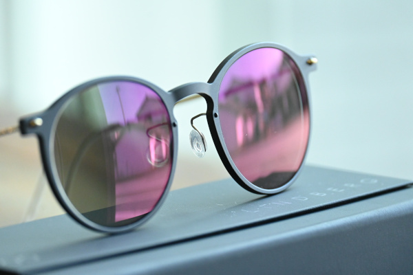 ◎フレーム：LINDBERG／n.o.w6541　◎レンズ：Nikon／LOHAS ７Z 1.60 XTR GREEN
