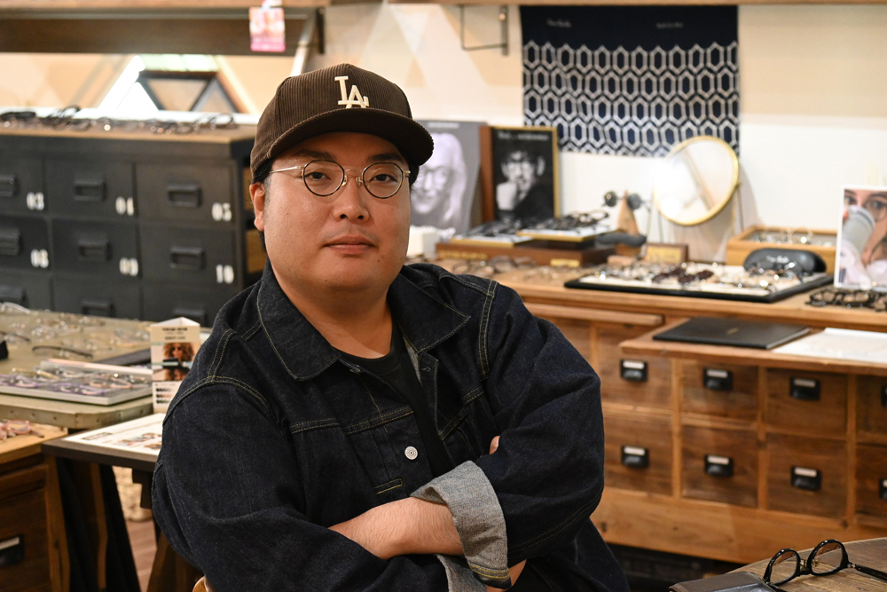 【サイズ大き目のお洒落常用メガネ】フレーム：Mr.gentleman EYEWEAR LEONARD2