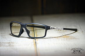 ◎フレーム：OAKLEY／CROSSLINK ZERO　◎レンズ：TALEX／mo’eye BROWN