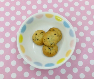 5/7　牛乳　セサミクッキー