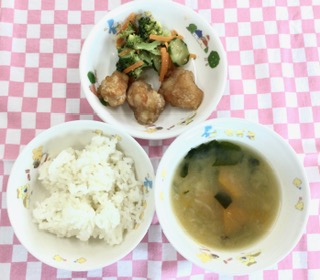 4/21 たけのこご飯  すまし汁  白身魚のフライ  ブロッコリーのごま和え