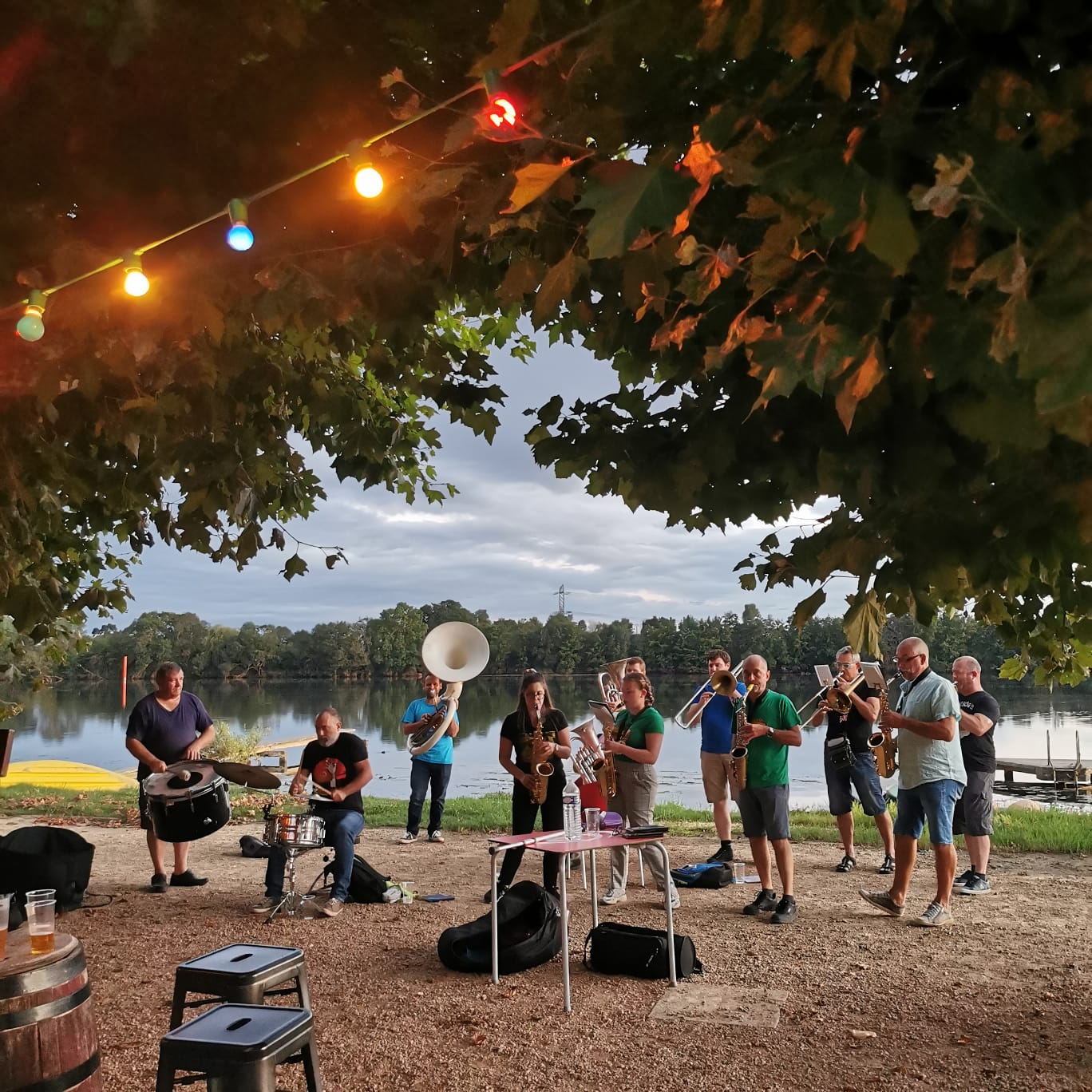 Concert en bord de Saône