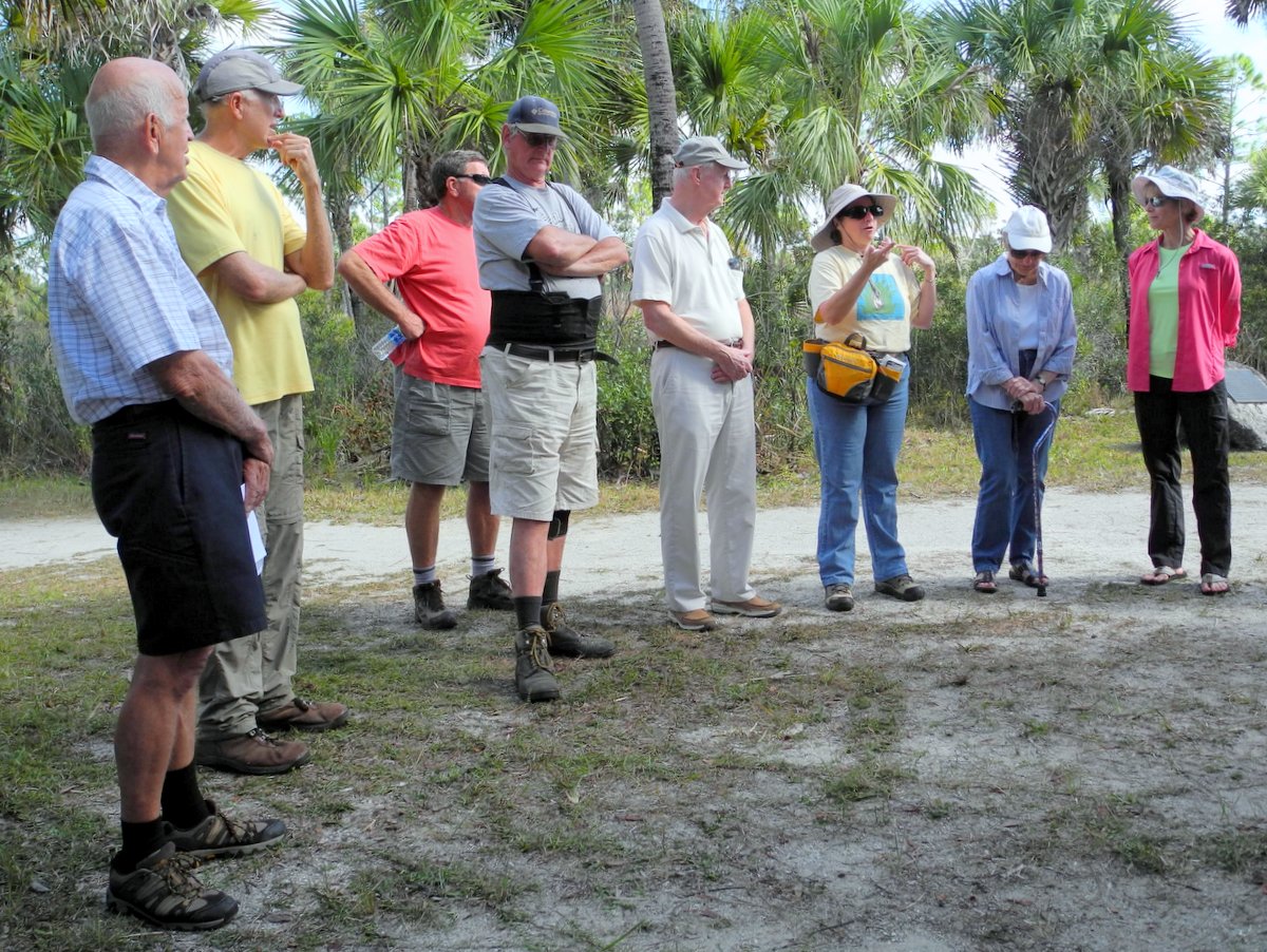 Carlton Friends and Volunteers at Bench to Honor Bob Branson & Family