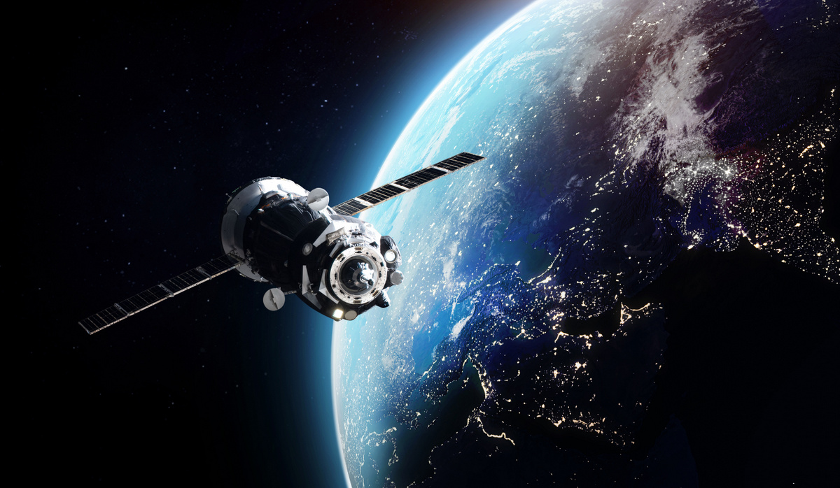 【スタートラッカー】ブラック企業、宇宙へ行く【人工衛星】