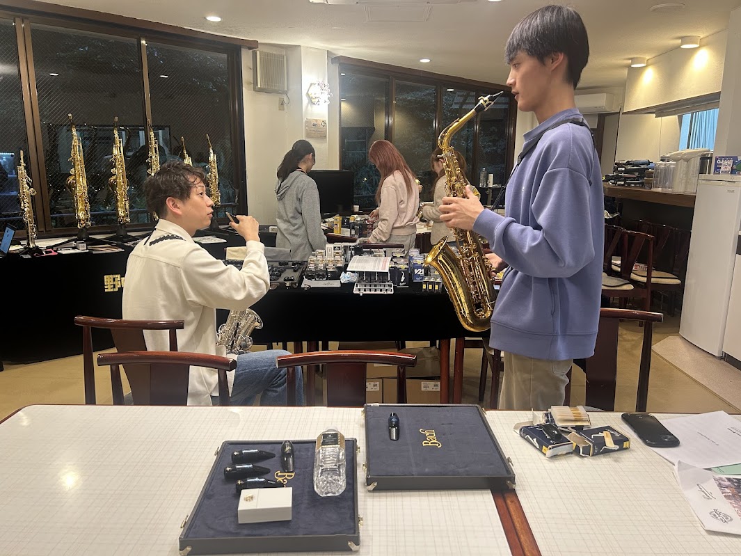 試奏(講師、アドバイザーも協力♪)