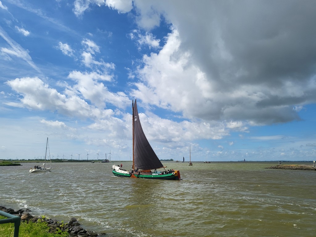 Sturm: Basteln statt Segeln