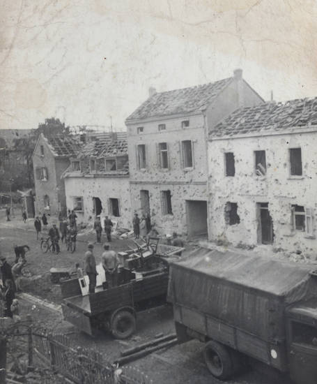 Kriegsschäden in der Rhein(au)straße ca. 1940