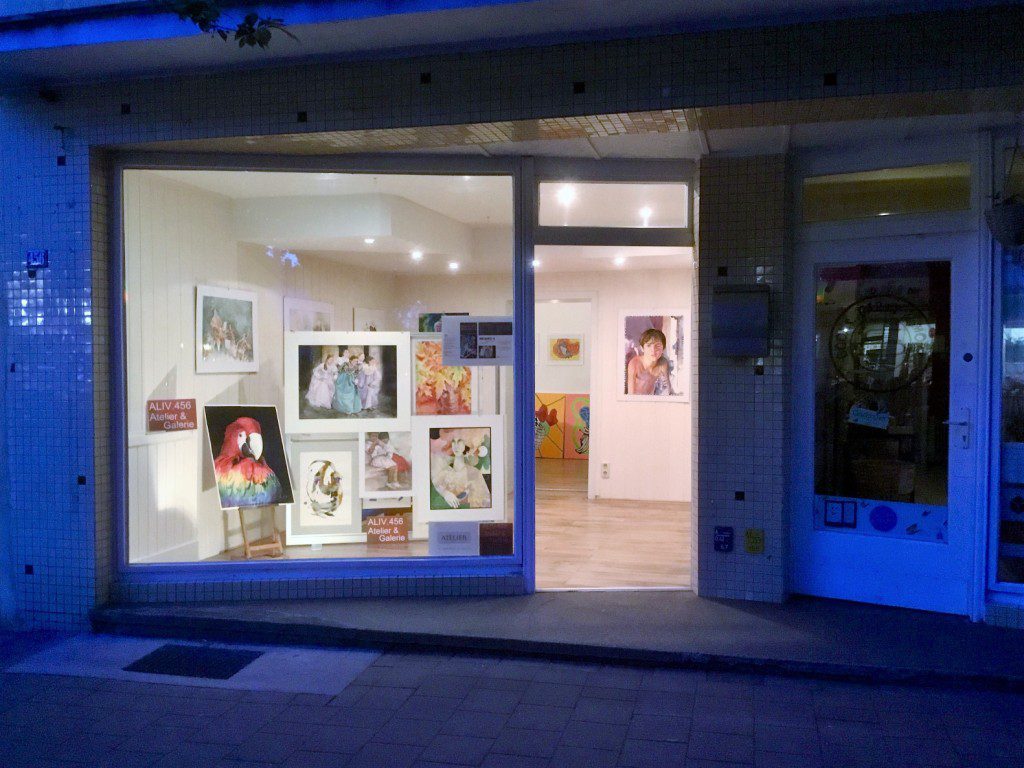 Helle Atelier mit Schaufenster - Altenessenerstr. 456 am Johanniskirchplatz in 45329 Essen-NORD