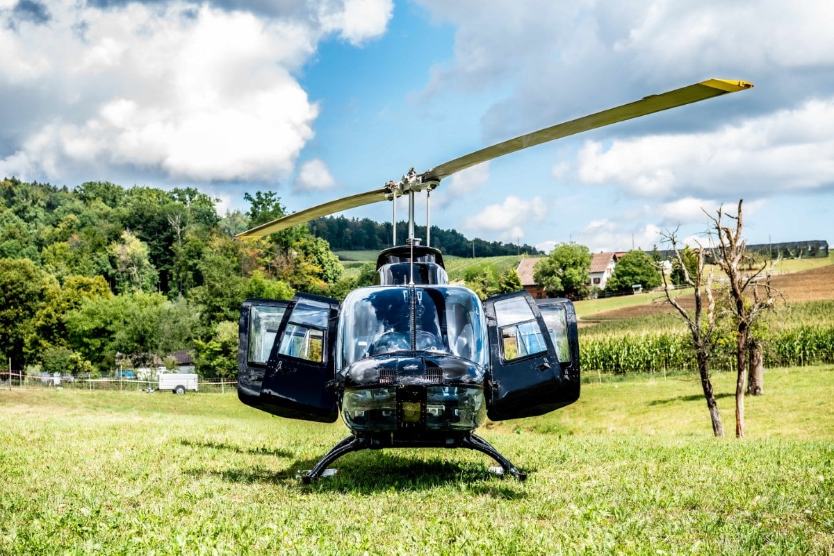 Elite Flights, Bell 206 Jet Ranger, HB-ZPZ, Dorffest Bennwil 2022, Helikopterrundflug, Helikopterflug günstig