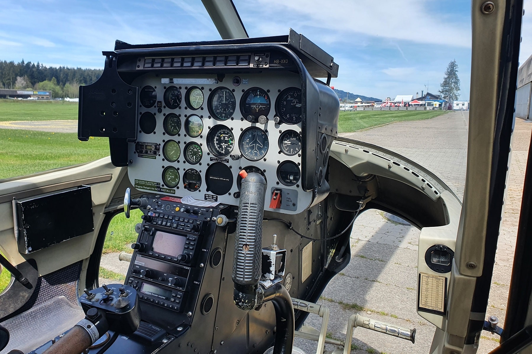 Elite Flights, Bell 206 Jet Ranger, HB-XXO, Flotte Luzern-Beromünster, Cockpit View
