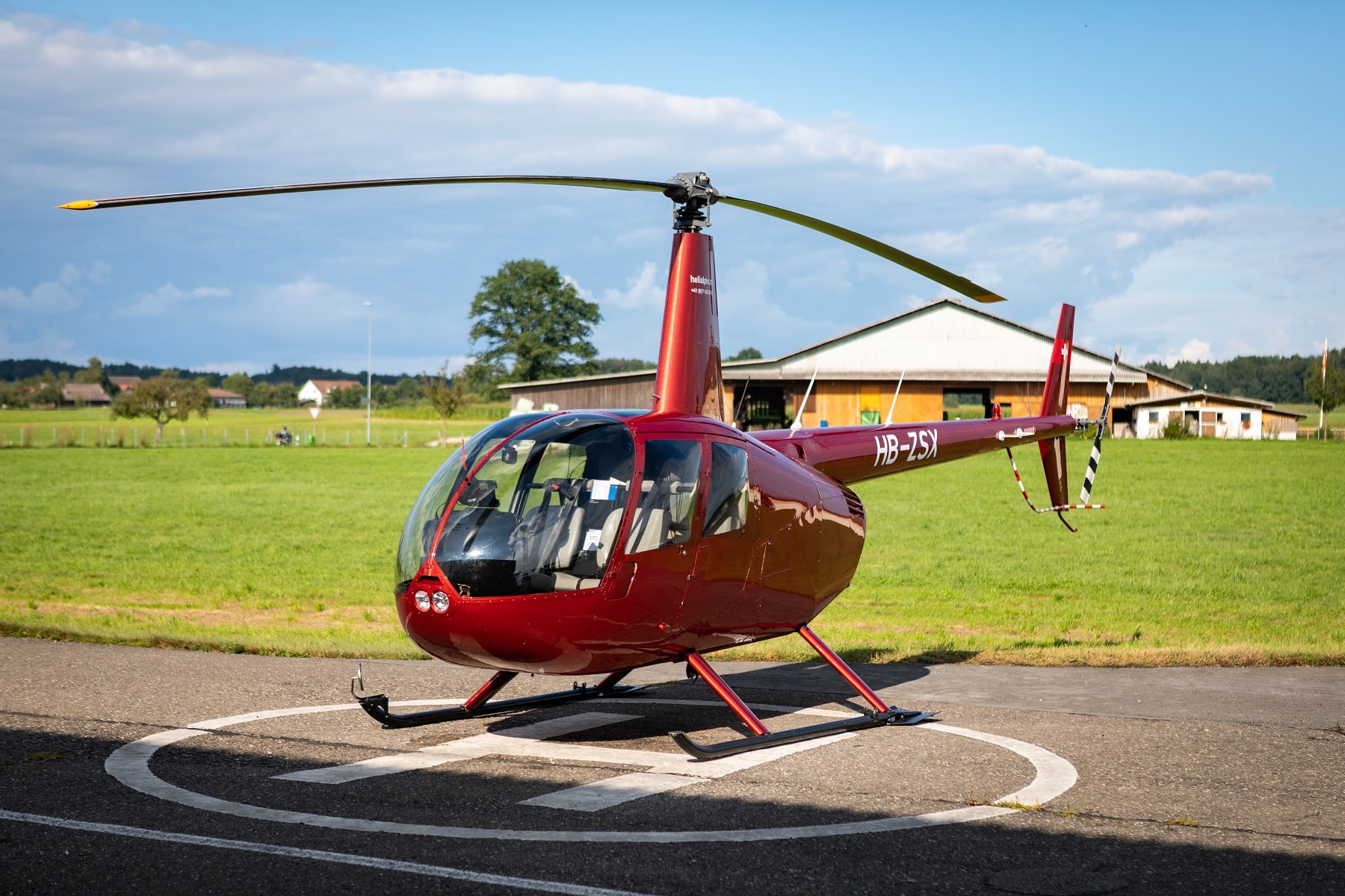 Elite FlightsRobinson R44, HB-ZSX, Sitterdorf fleet, LSZV