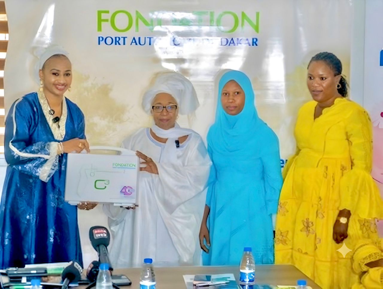 RSE- Le PAD soutient la LISCA par la remise d’un appareil de thermoablation et de colposcopie destiné au district sanitaire de Ngaye Mekhé