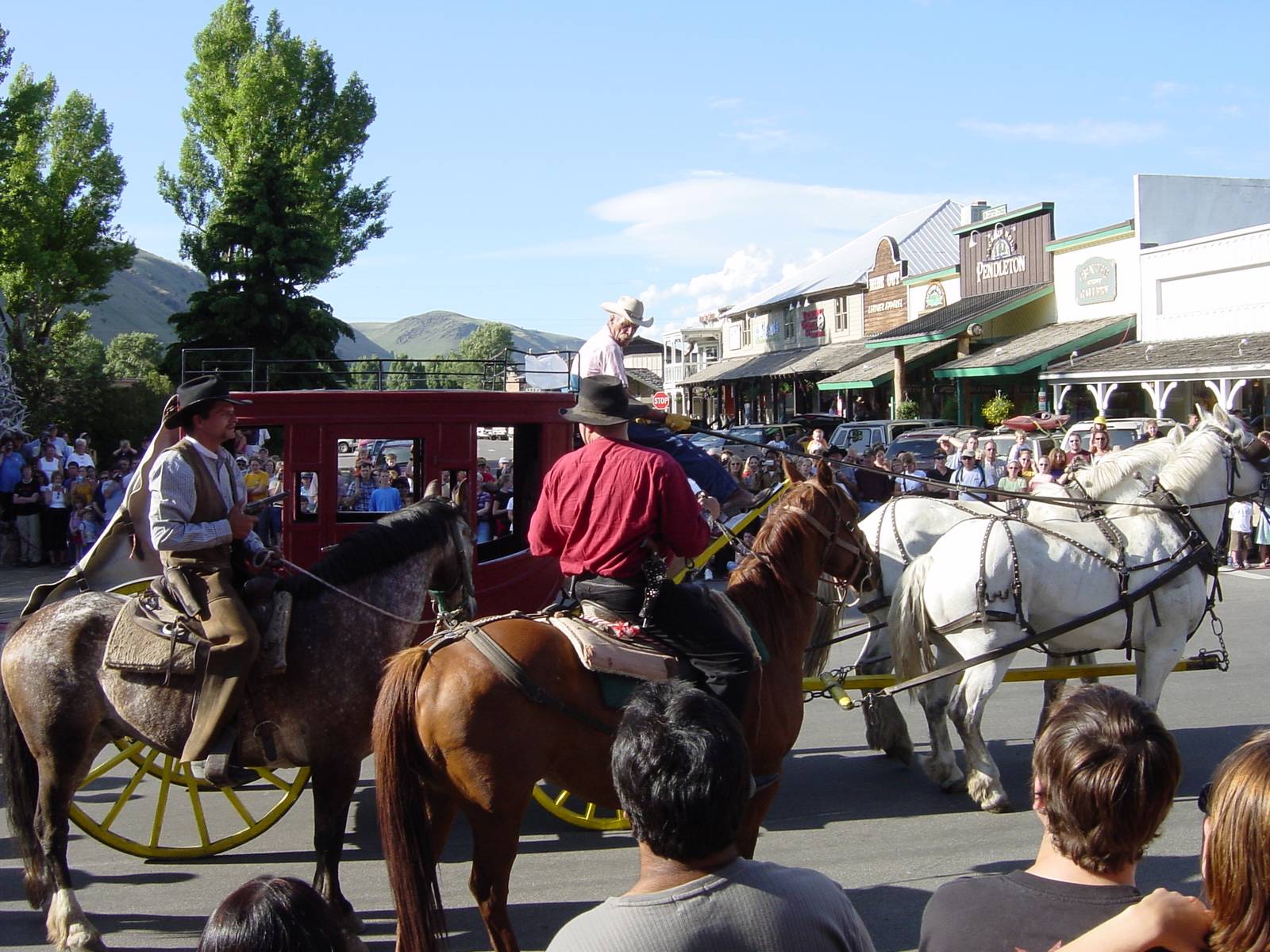 Spektakel der Cowboys und Postkutschenräuber, Jackson