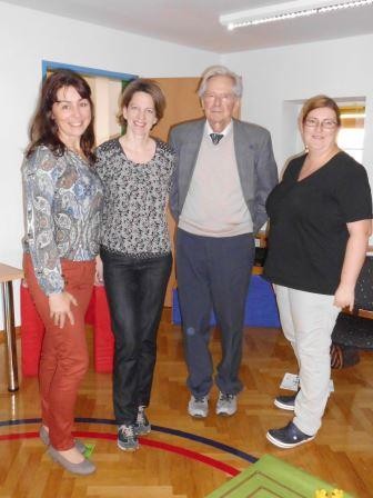 Herr Prof.Preiß und seine Tochter Gabi Preiß persönlich beim Seminar Enten-und Zahlenland 2 im heilpäd. Kindergarten Köflach, organisiert von Roswitha Hafen und Mag. Karin Scheiber, Leitung des heilpäd.Kindergartens.